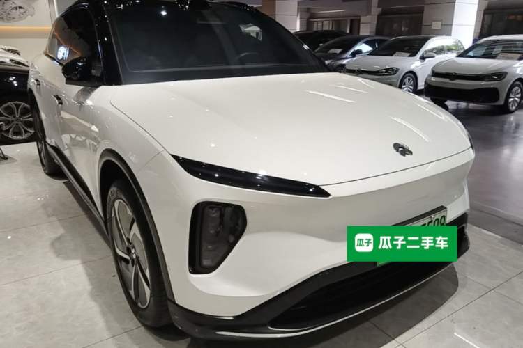Used Nio ES6 2023 75 kWh Front Right 45 Deg