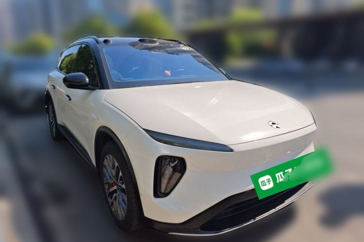 Used Nio ES6 2023 75 kWh Front Right 45 Deg