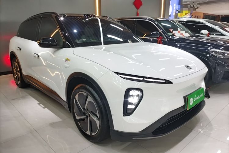 Used Nio ES6 2023 75 kWh Front Right 45 Deg