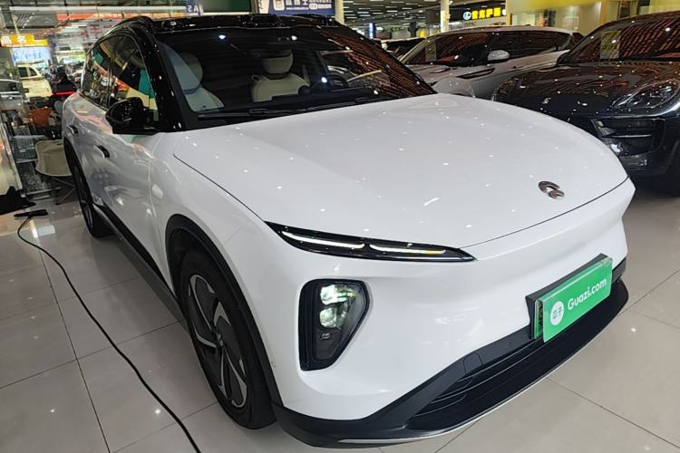 Used Nio ES6 2023 75 kWh Front Right 45 Deg