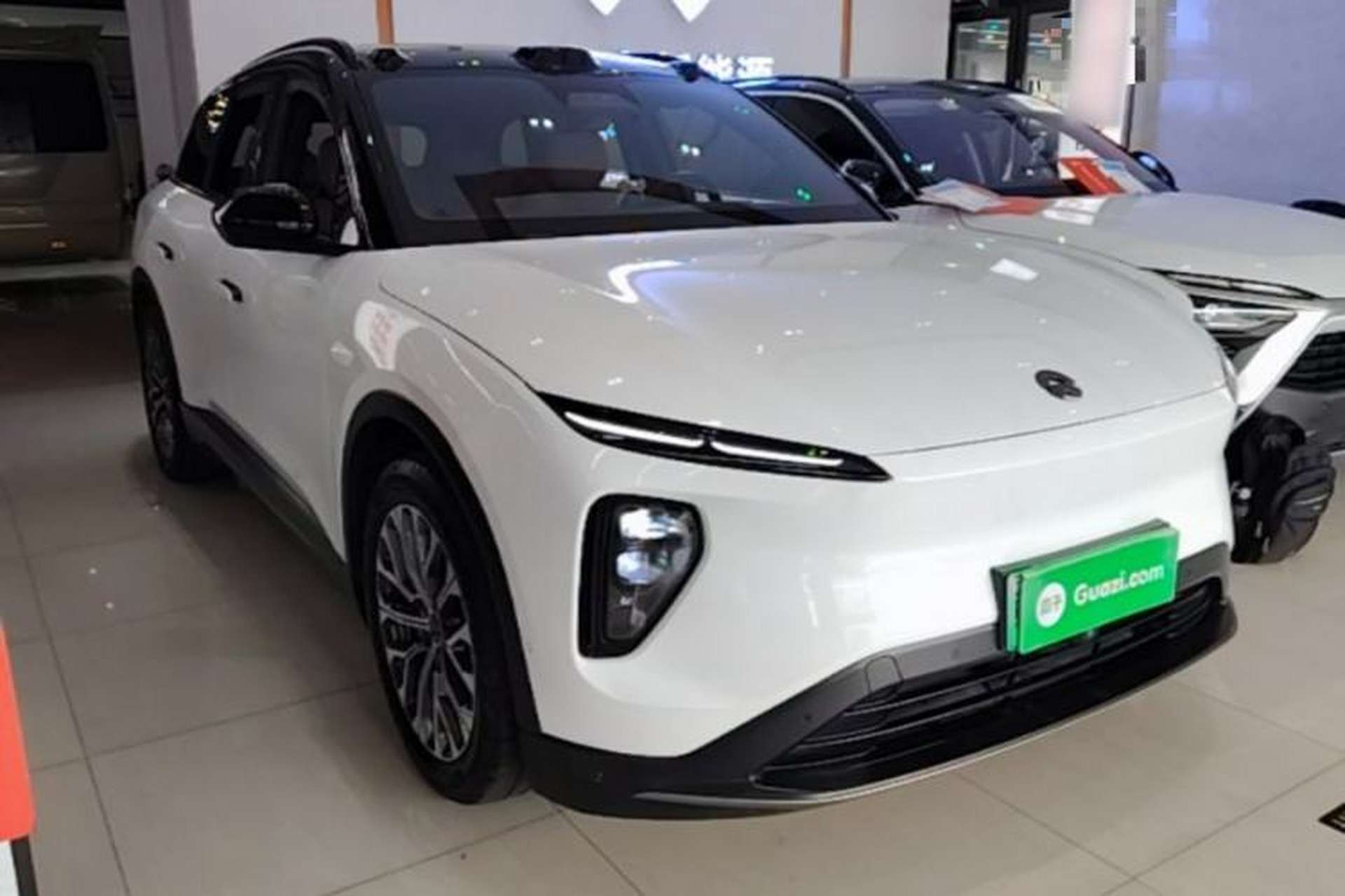 Used Nio ES6 2023 75 kWh Front Right 45 Deg