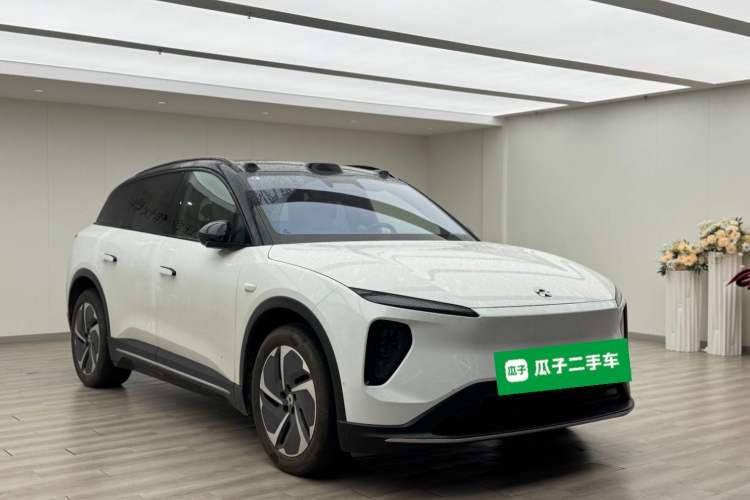 Used Nio ES6 2023 75 kWh Front Right 45 Deg