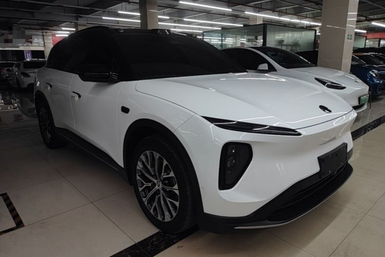 Used Nio ES6 2023 100kWh Front Right 45 Deg