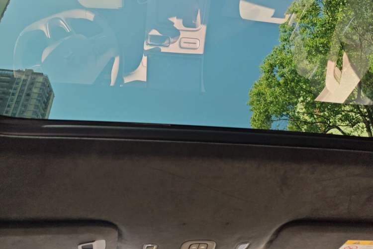 Used Nio ES6 2023 75 kWh Headliner
