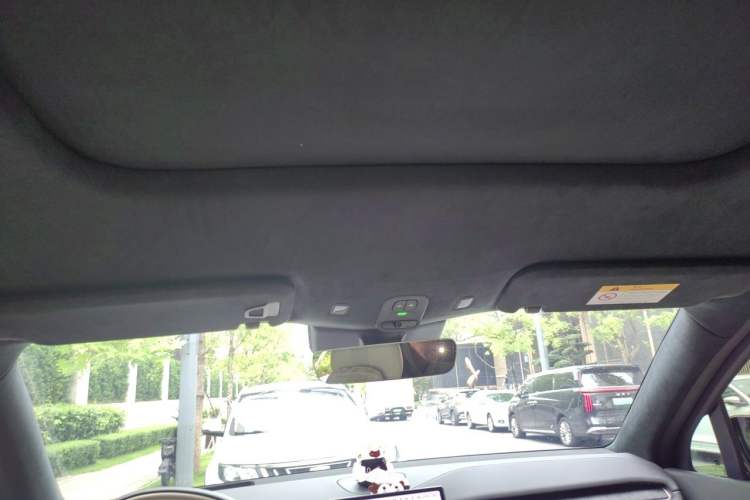 Used Nio ES6 2023 75 kWh Headliner