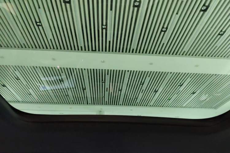 Used Nio ES6 2023 75 kWh Headliner
