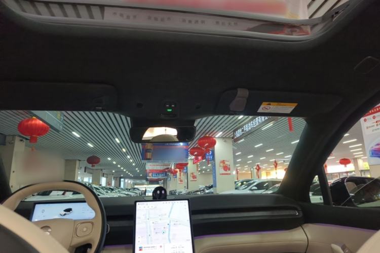 Used Nio ES6 2023 75 kWh Headliner