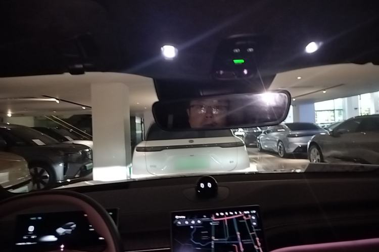 Used Nio ES6 2023 75 kWh Headliner