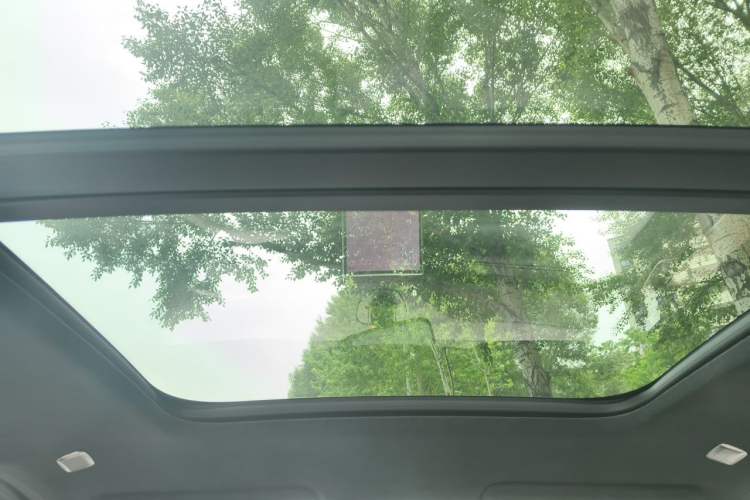 Used Nio ES6 2023 75 kWh Headliner