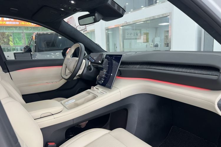 Used Nio ES6 2023 75 kWh Interior 12