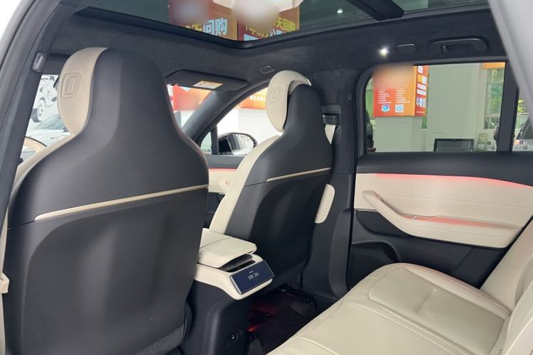 Used Nio ES6 2023 75 kWh Interior 2
