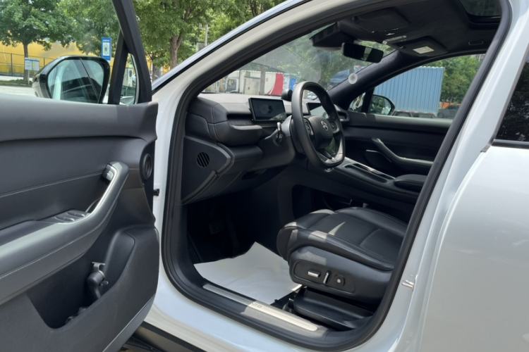 Used Nio ES6 2023 75 kWh Interior 3
