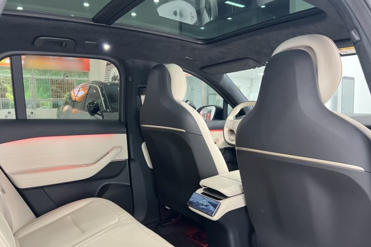 Used Nio ES6 2023 75 kWh Interior 5