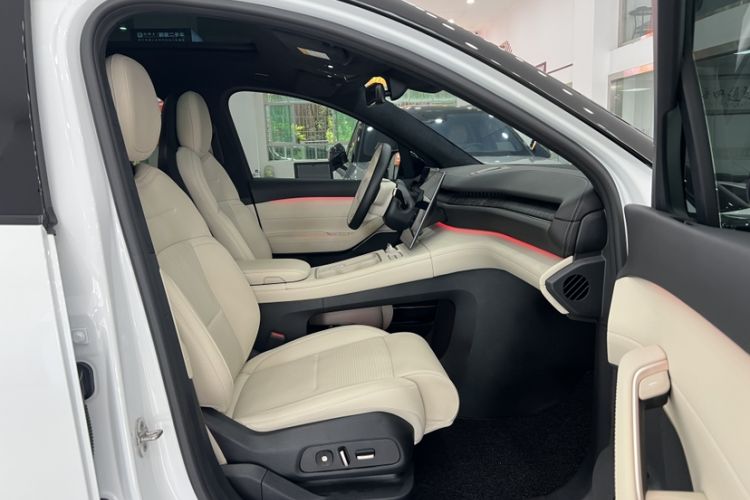 Used Nio ES6 2023 75 kWh Interior 9