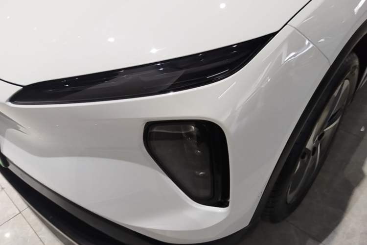 Used Nio ES6 2023 75 kWh Left Front Headlight