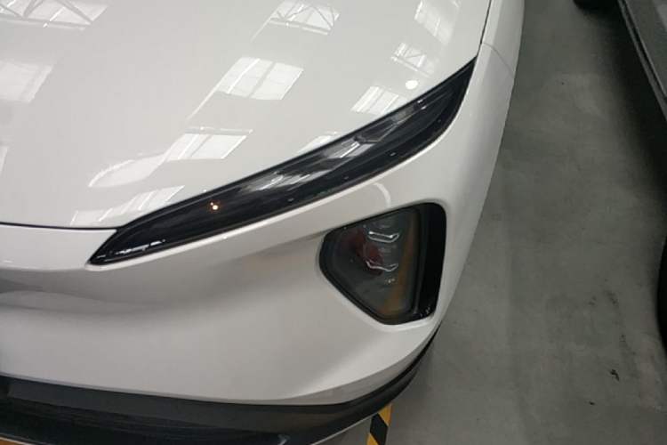 Used Nio ES6 2023 75 kWh Left Front Headlight