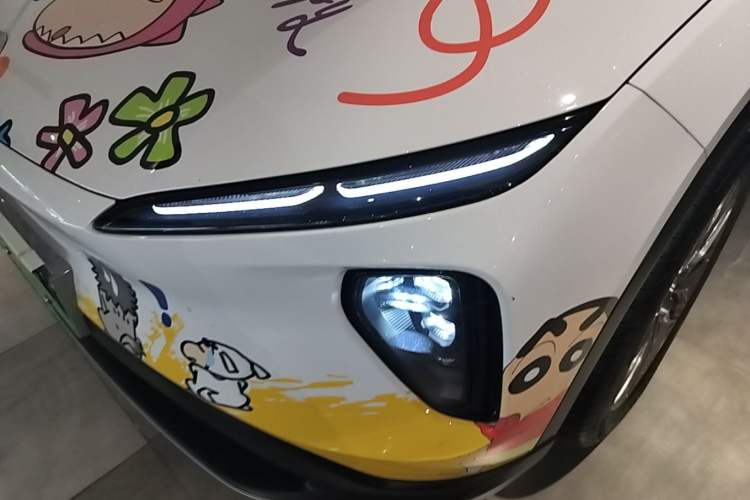 Used Nio ES6 2023 75 kWh Left Front Headlight