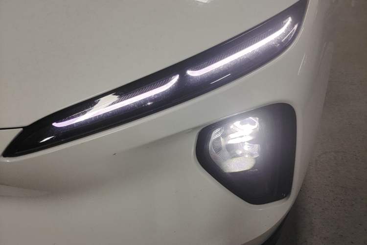 Used Nio ES6 2023 75 kWh Left Front Headlight