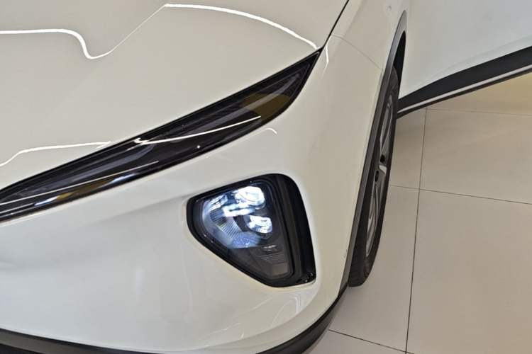 Used Nio ES6 2023 75 kWh Left Front Headlight