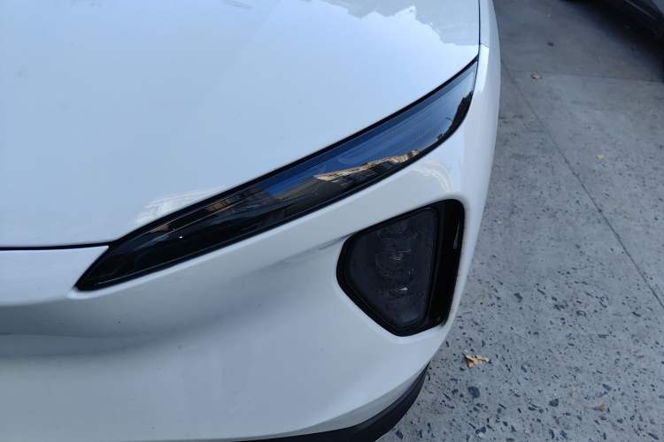 Used Nio ES6 2023 75 kWh Left Front Headlight