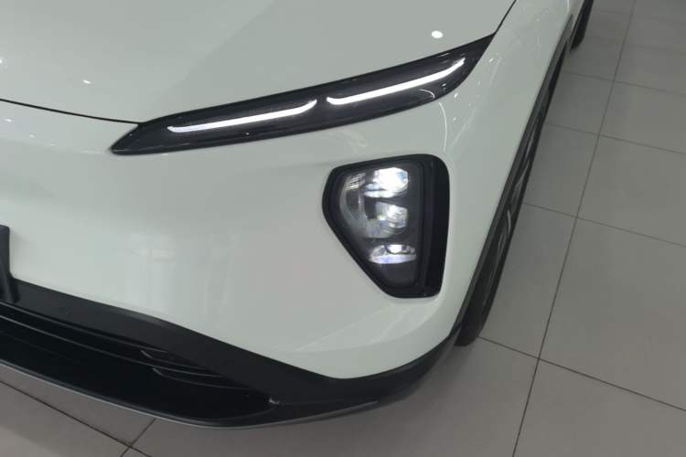 Used Nio ES6 2023 75 kWh Left Front Headlight