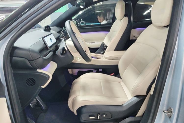 Used Nio ES6 2023 75 kWh Left Front Seat