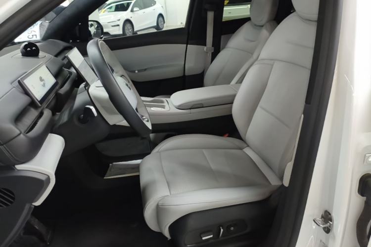 Used Nio ES6 2023 75 kWh Left Front Seat