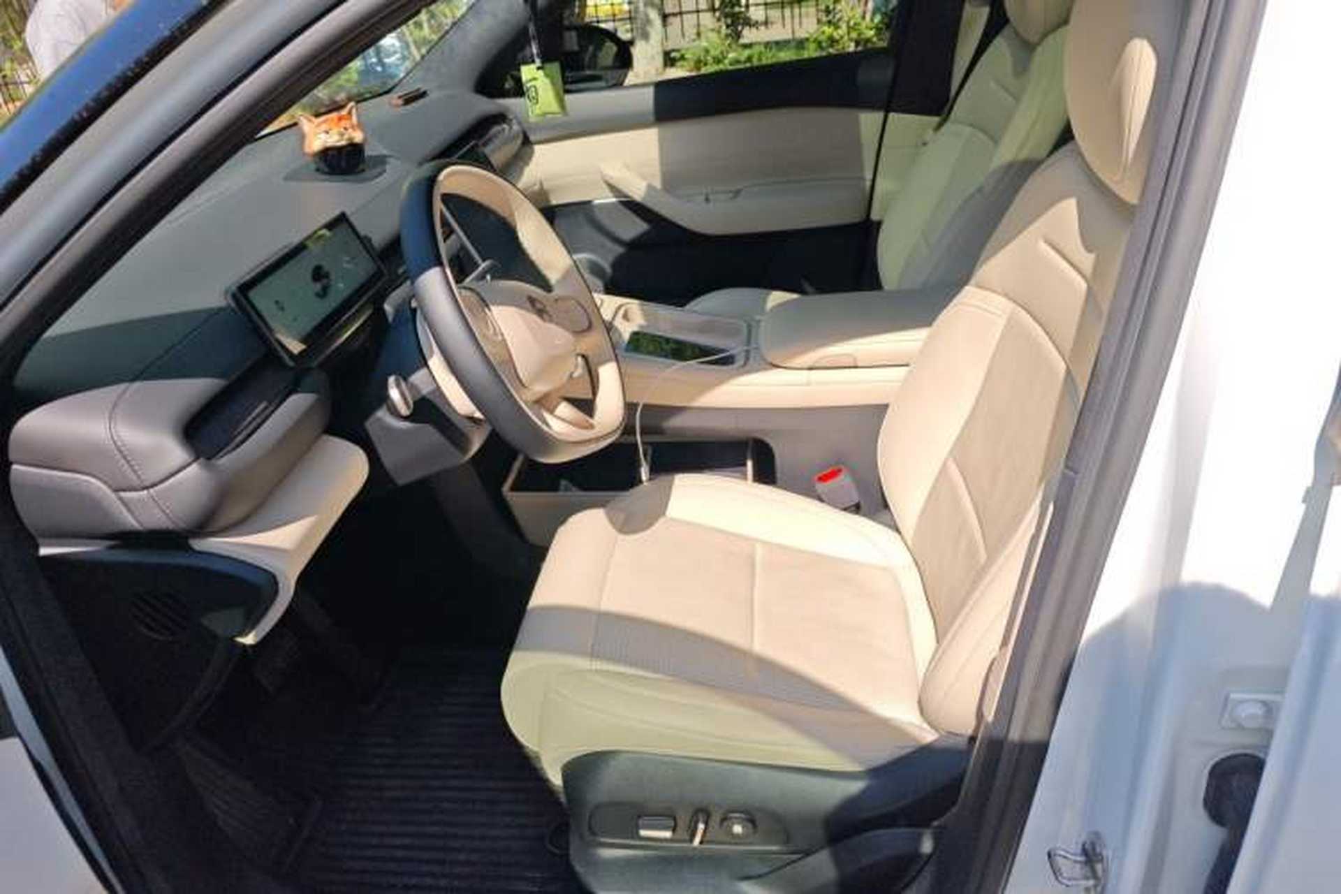 Used Nio ES6 2023 75 kWh Left Front Seat