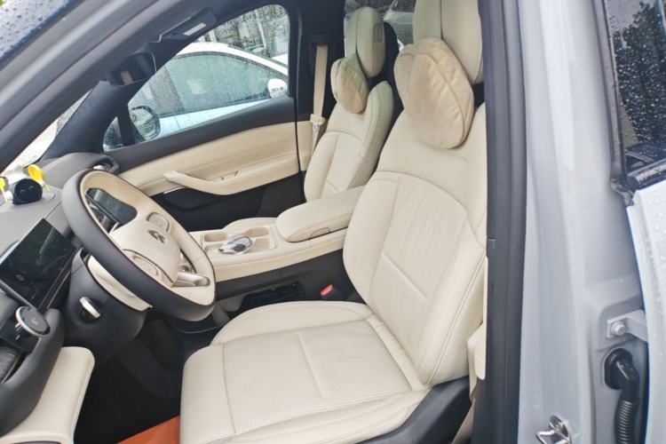 Used Nio ES6 2023 75 kWh Left Front Seat
