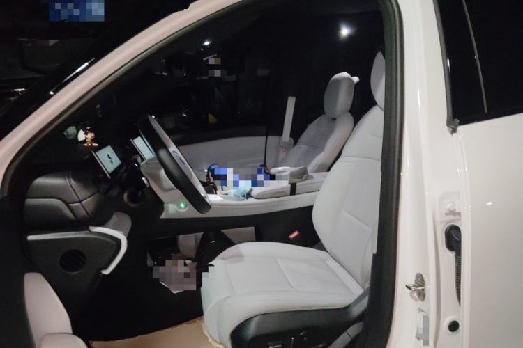 Used Nio ES6 2023 75 kWh Left Front Seat