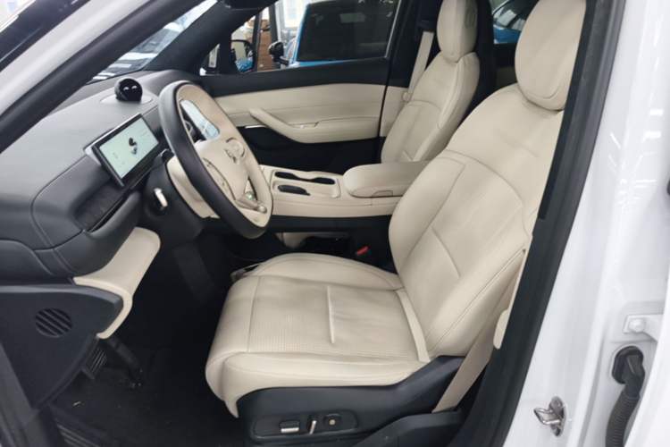 Used Nio ES6 2023 75 kWh Left Front Seat