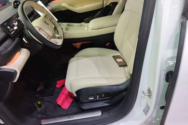 Used Nio ES6 2023 75 kWh Left Front Seat
