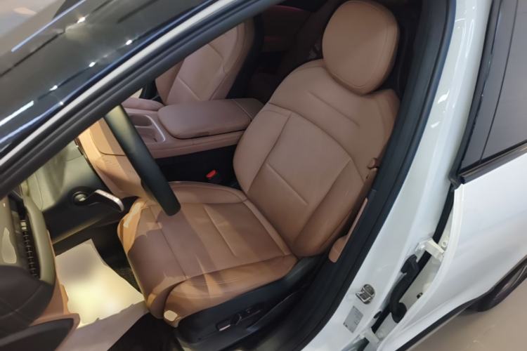 Used Nio ES6 2023 75 kWh Left Front Seat