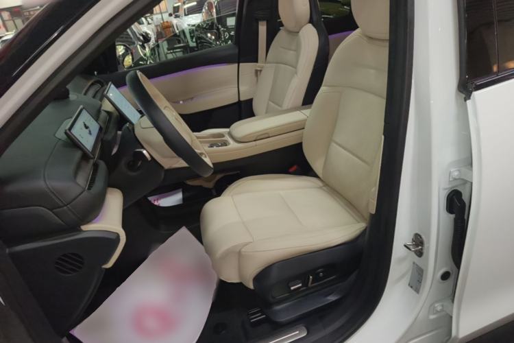 Used Nio ES6 2023 75 kWh Left Front Seat