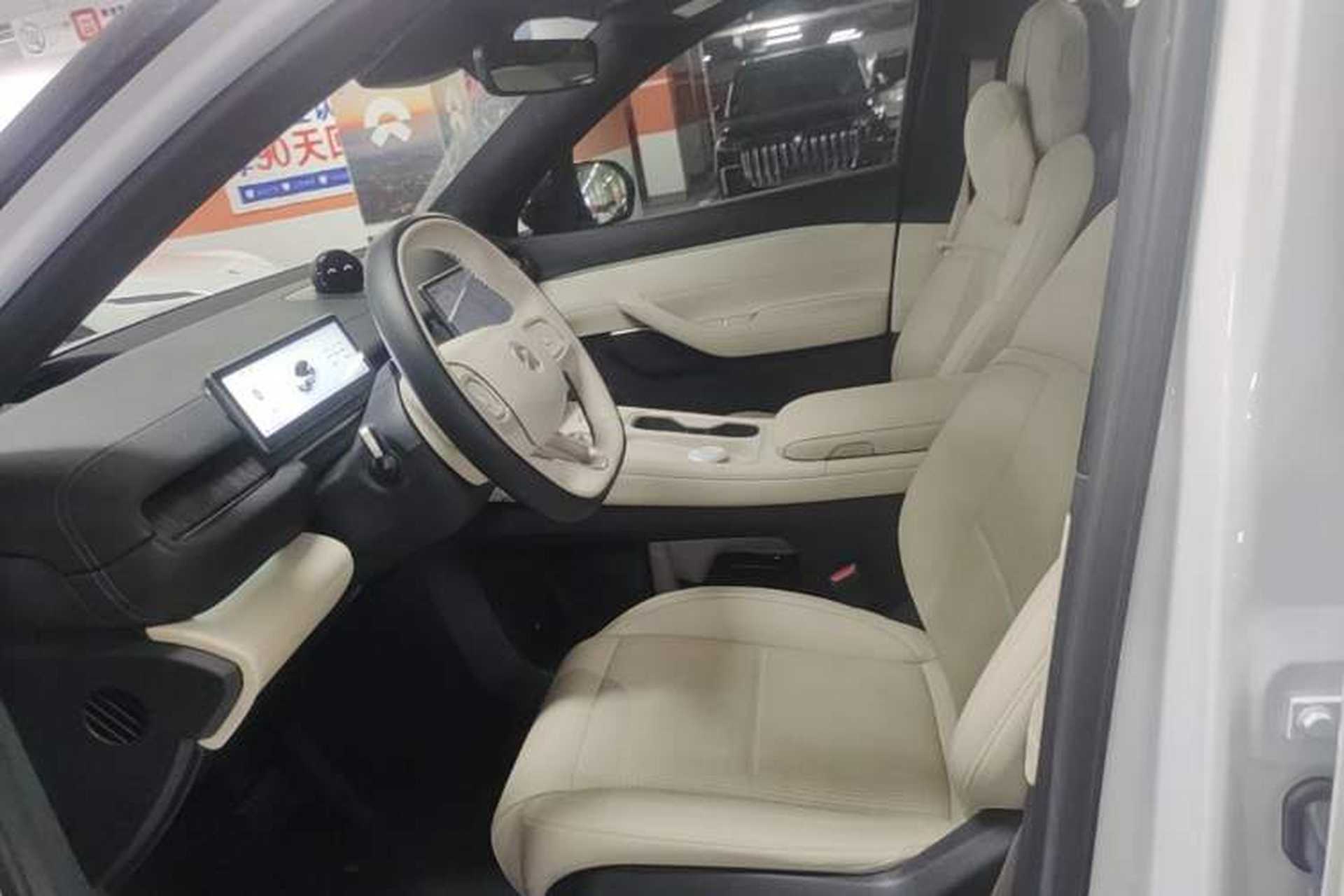 Used Nio ES6 2023 75 kWh Left Front Seat