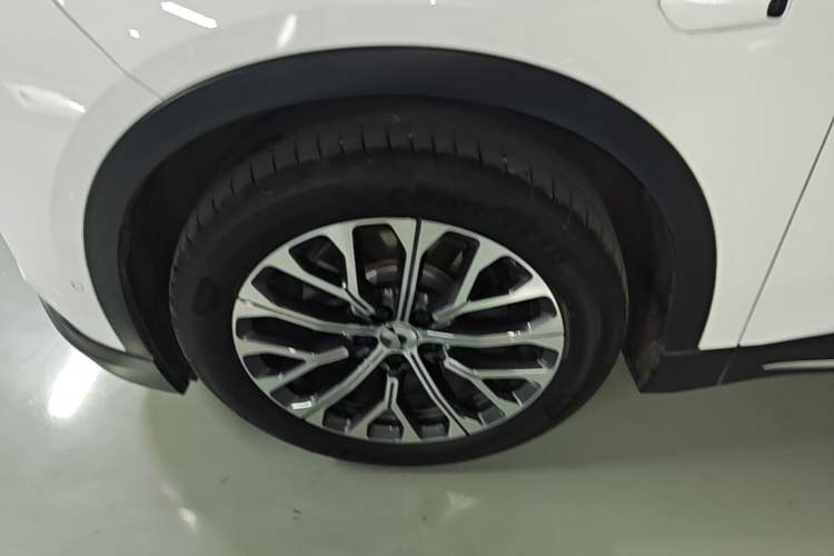 Used Nio ES6 2023 75 kWh Left Front Wheel Hub
