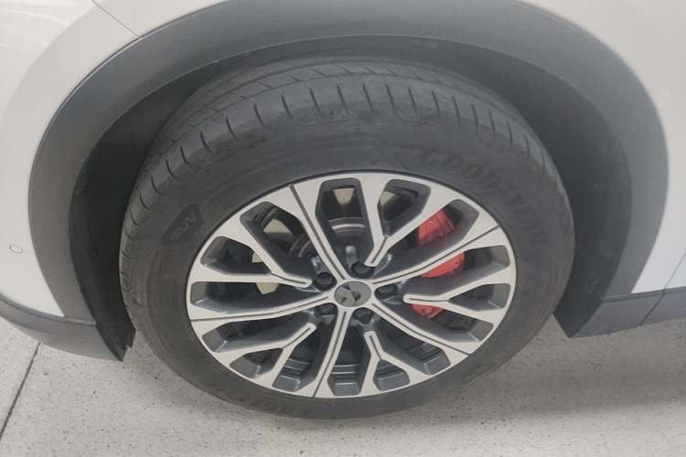 Used Nio ES6 2023 75 kWh Left Front Wheel Hub