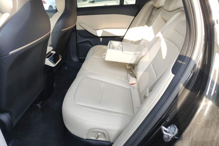 Used Nio ES6 2023 75 kWh Left Rear Seat