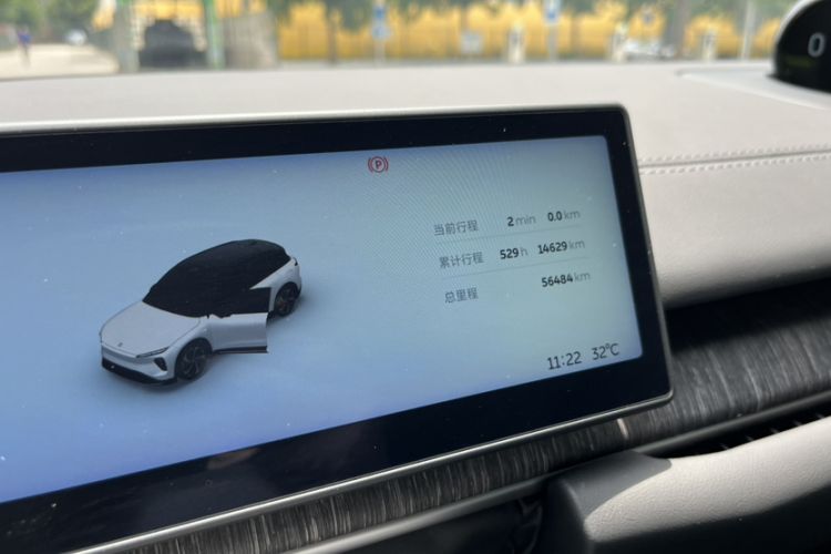 Used Nio ES6 2023 75 kWh Odometer Close Up