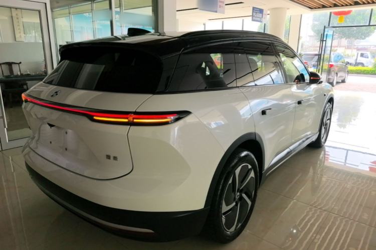 Used Nio ES6 2023 75 kWh Rear Right 45 Deg