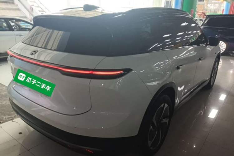 Used Nio ES6 2023 75 kWh Rear Right 45 Deg