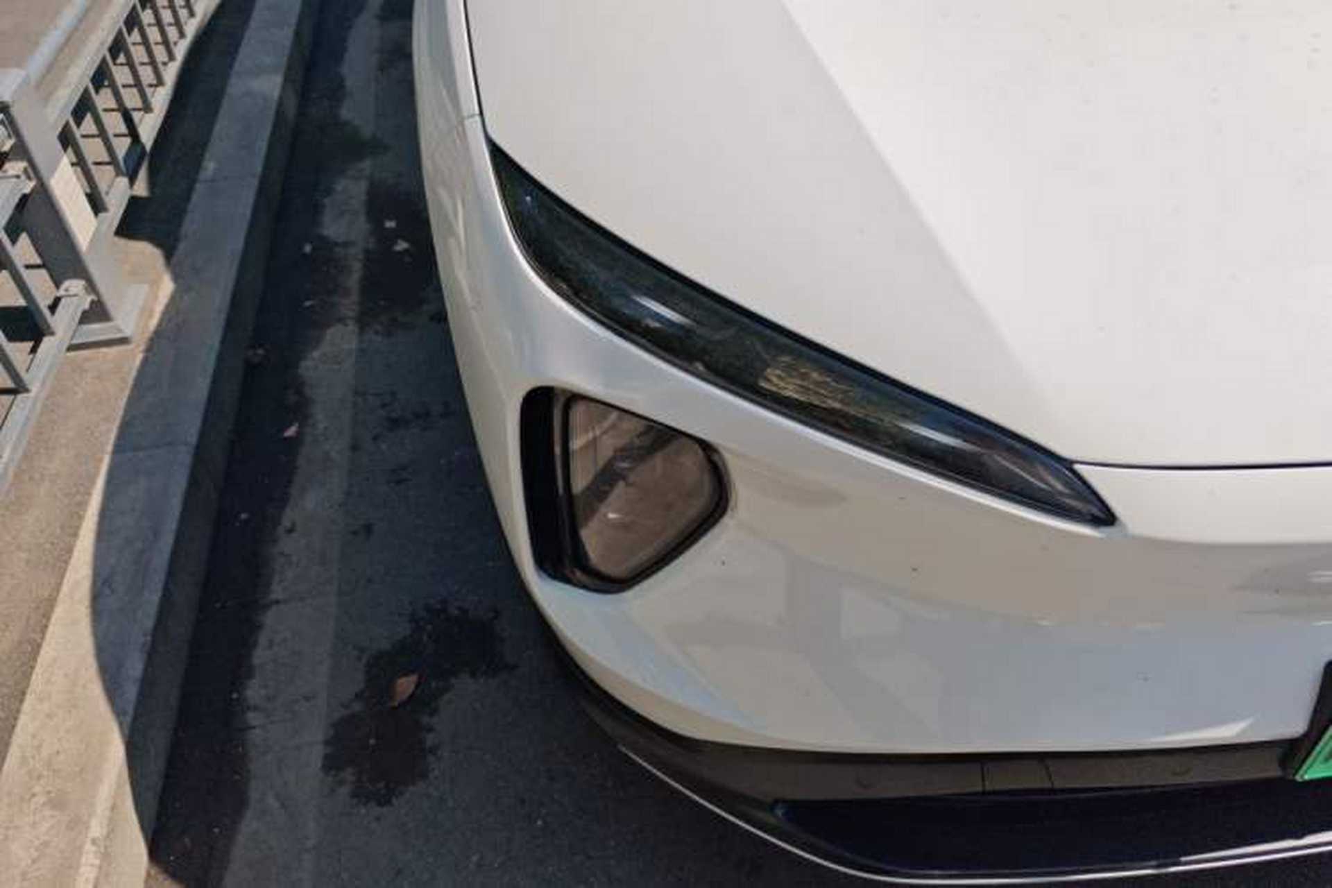 Used Nio ES6 2023 75 kWh Right Front Headlight