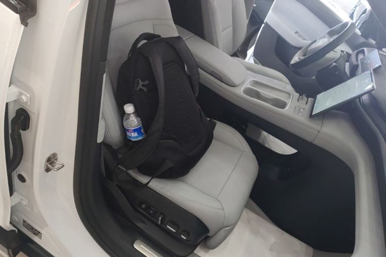 Used Nio ES6 2023 75 kWh Right Front Seat