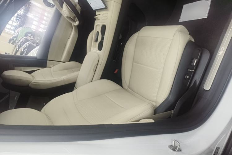Used Nio ES6 2023 75 kWh Right Front Seat