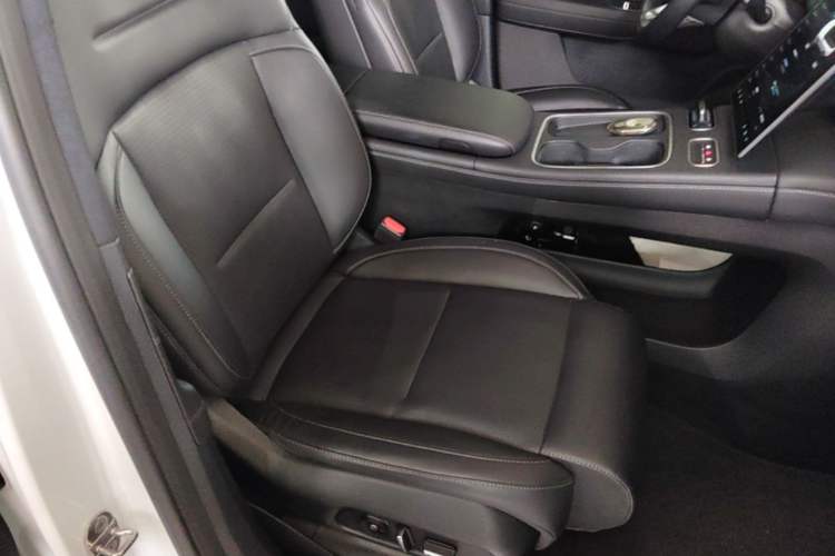 Used Nio ES6 2023 75 kWh Right Front Seat
