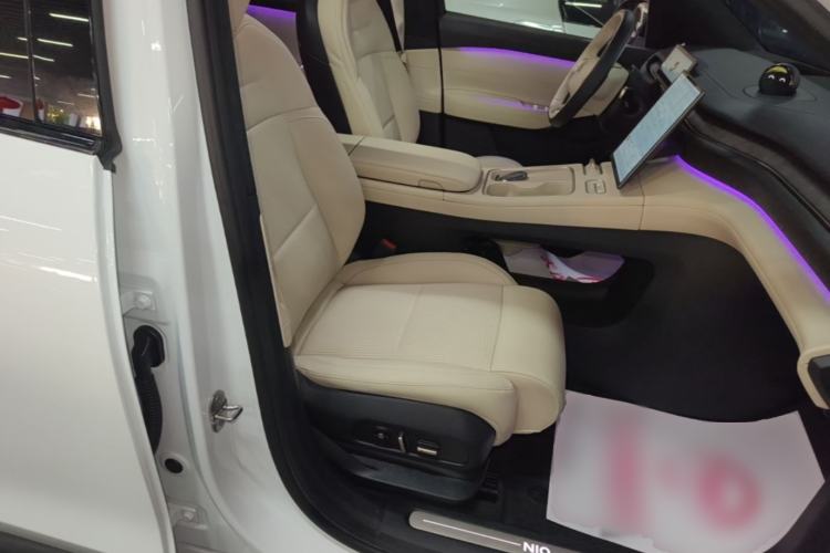 Used Nio ES6 2023 75 kWh Right Front Seat