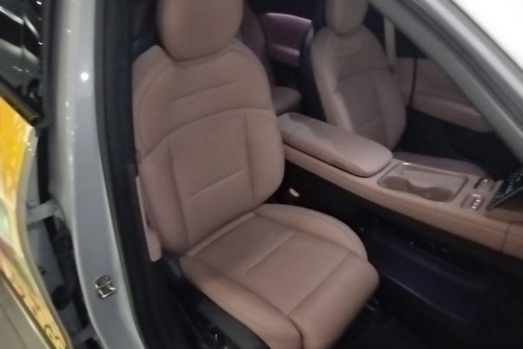 Used Nio ES6 2023 75 kWh Right Front Seat