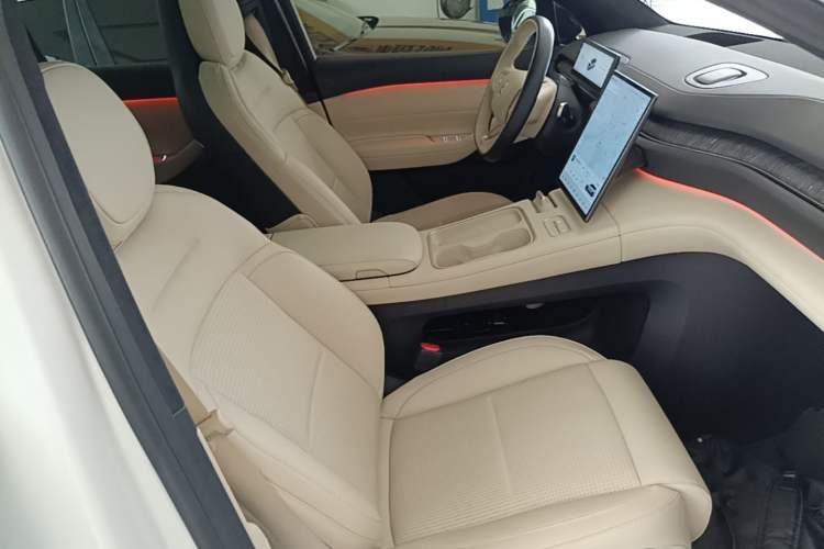Used Nio ES6 2023 75 kWh Right Front Seat