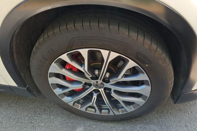 Used Nio ES6 2023 75 kWh Right Front Wheel Hub