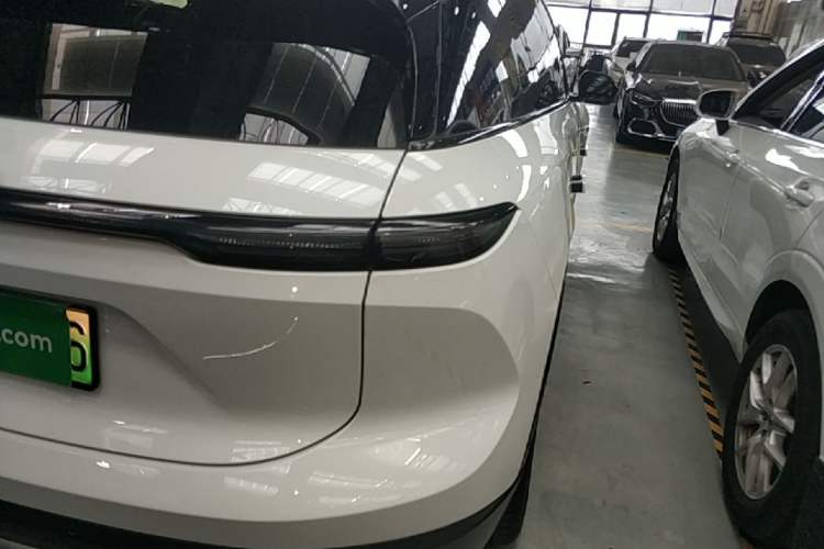 Used Nio ES6 2023 75 kWh Right Rear Taillight